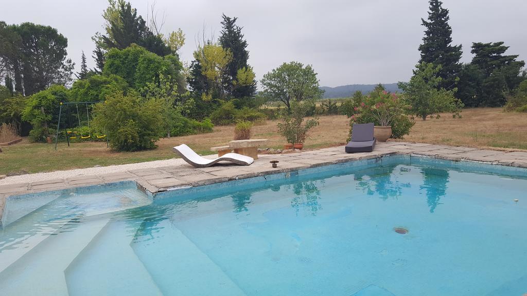 Hotel Aux Oliviers Homps  Zewnętrze zdjęcie